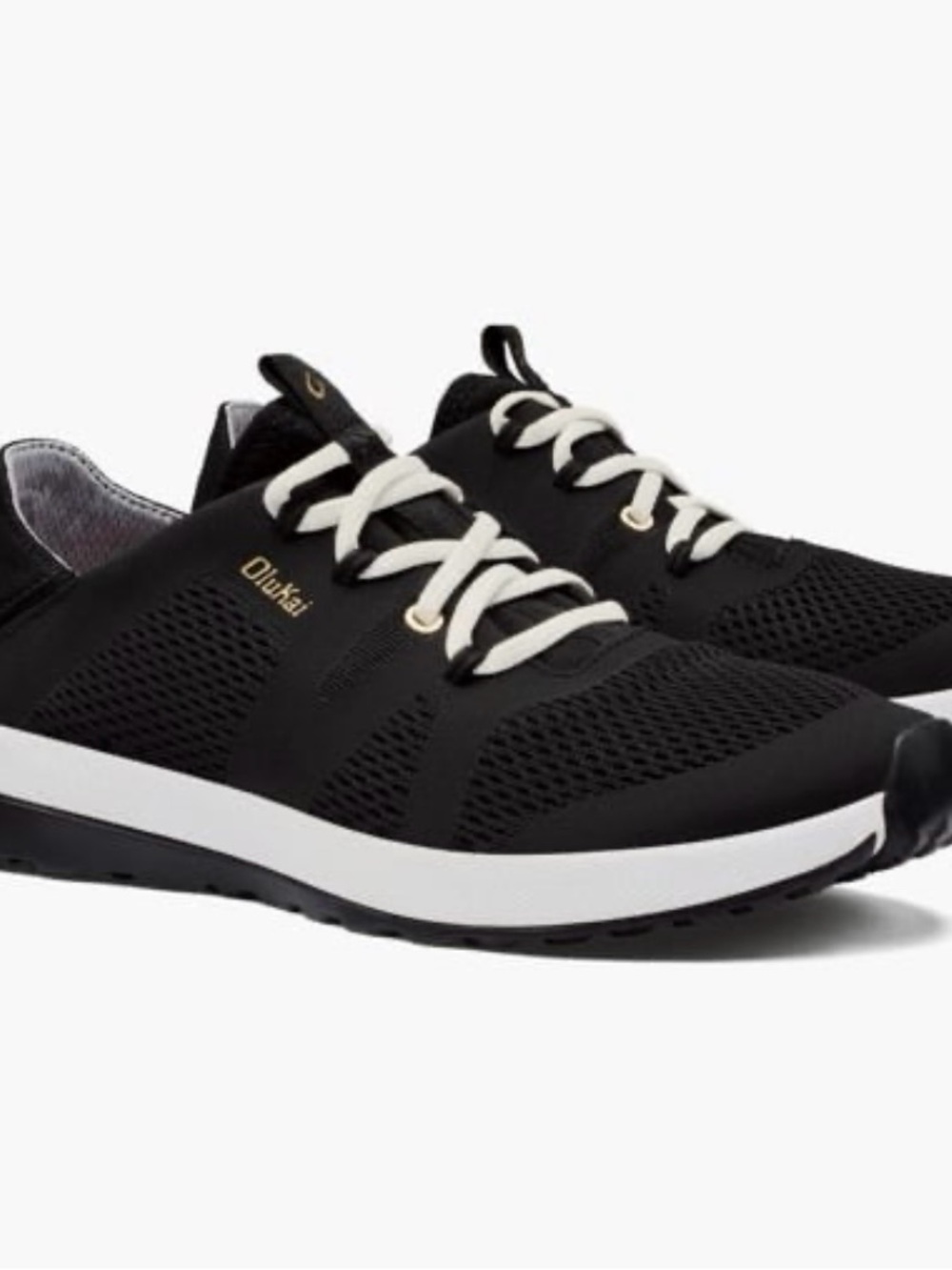 OluKai Huia Sneaker (Women) size 9.5